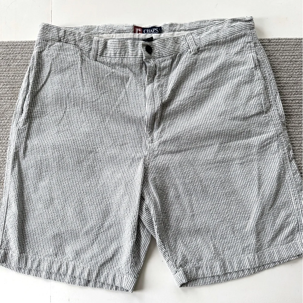 CHAPS Gray White Striped Seersucker Cotton Shorts Size 38 Waist